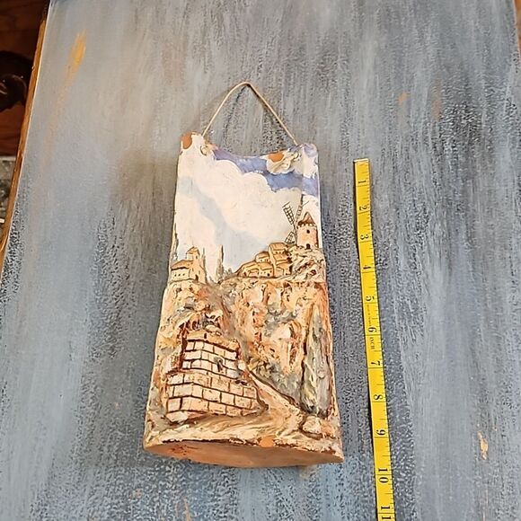 Provence painted & sculptured roof tile - Picture 6 of 7